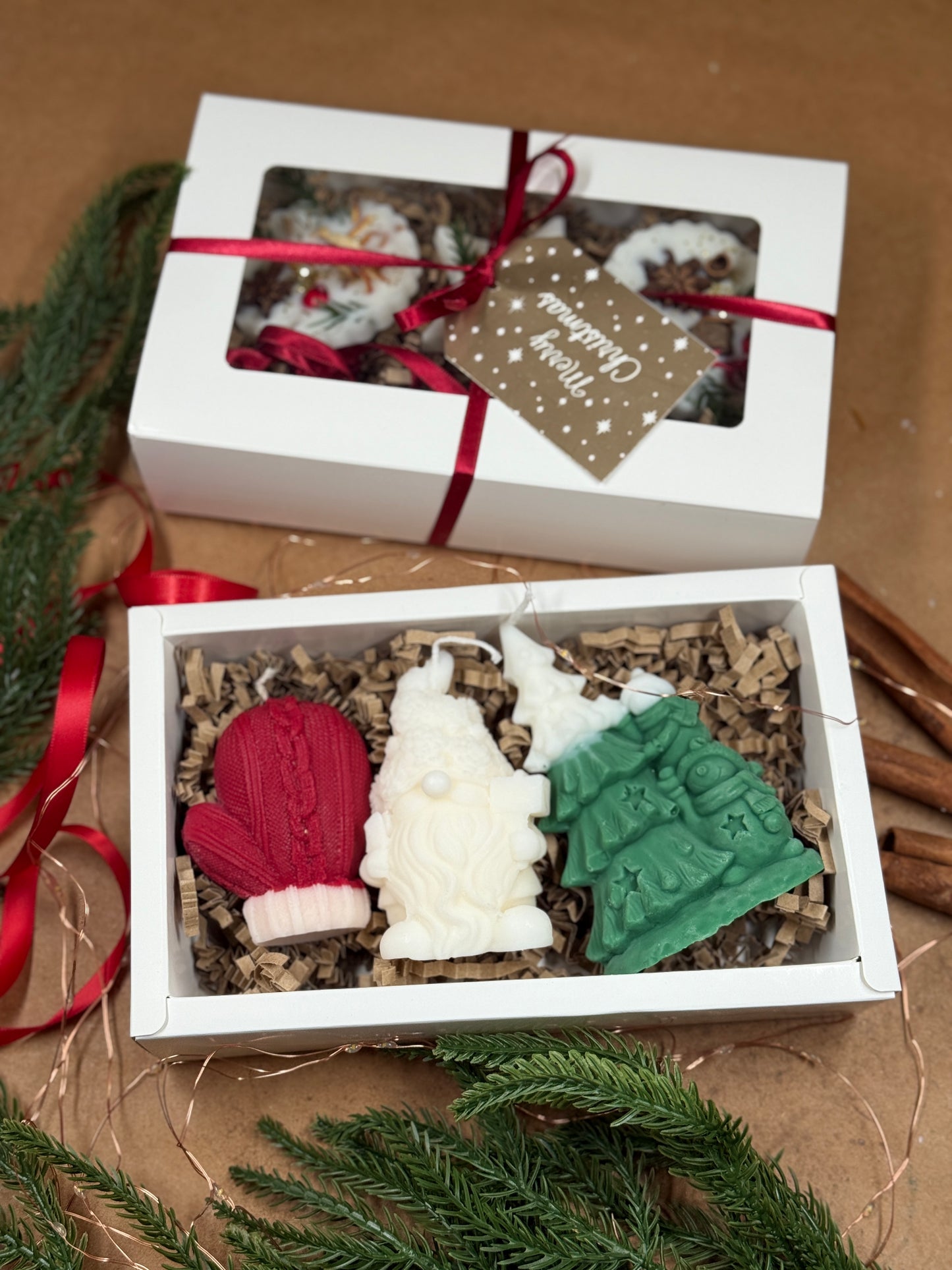 Cozy Christmas Magic Candle Gift Set