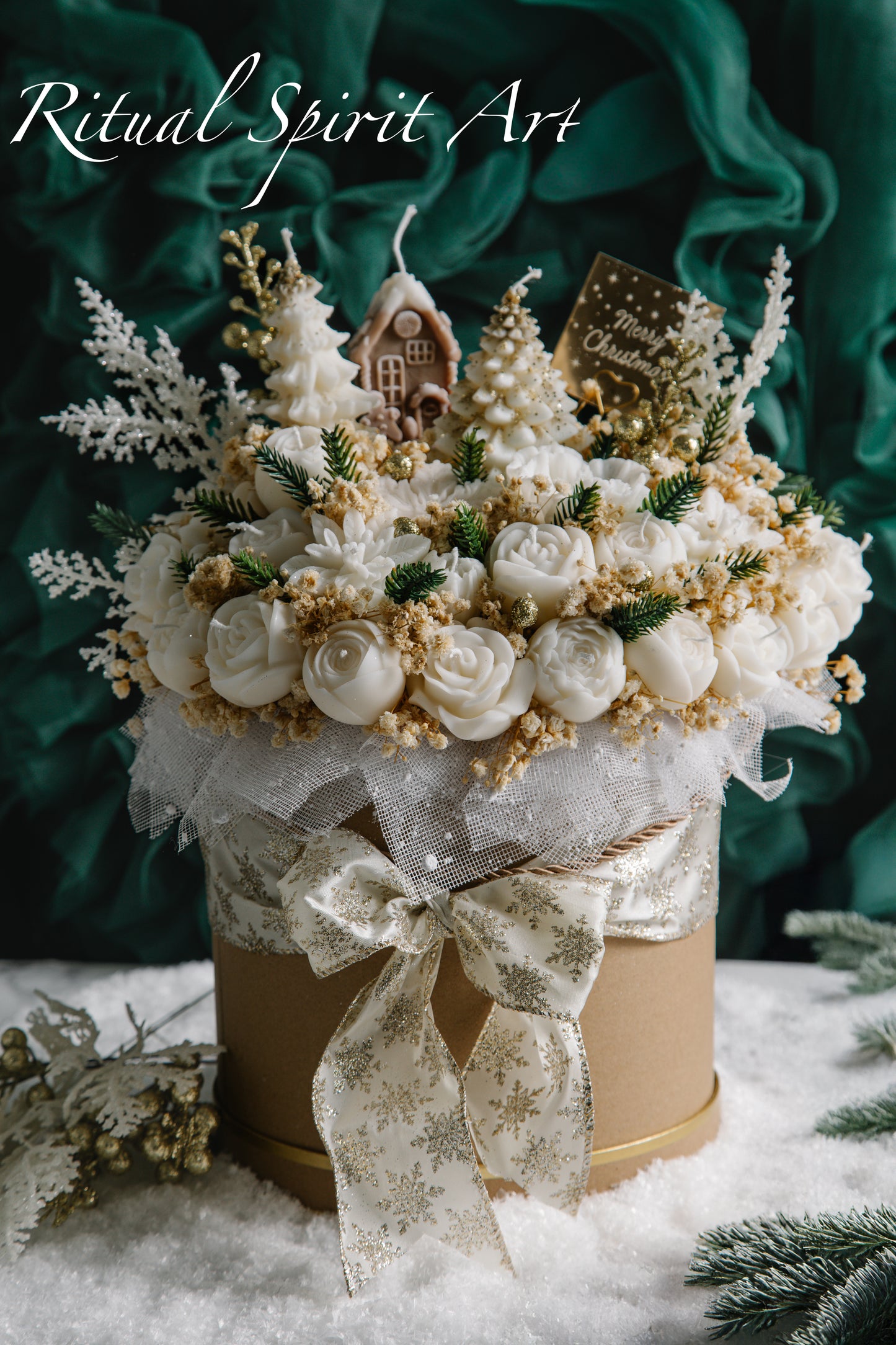 White Christmas Dream Candle Bouquet