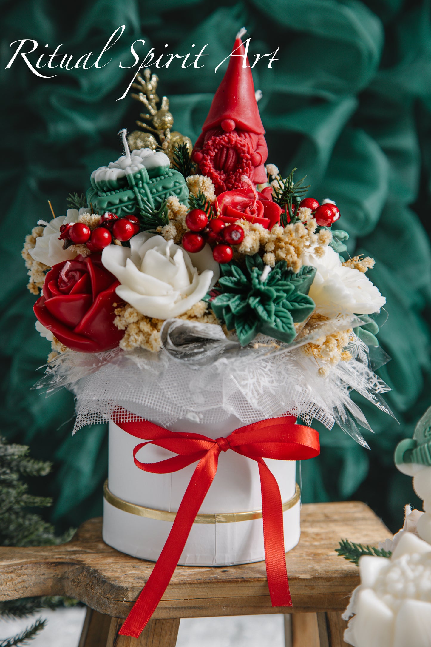 Merry Spirit Christmas Candle Bouquet