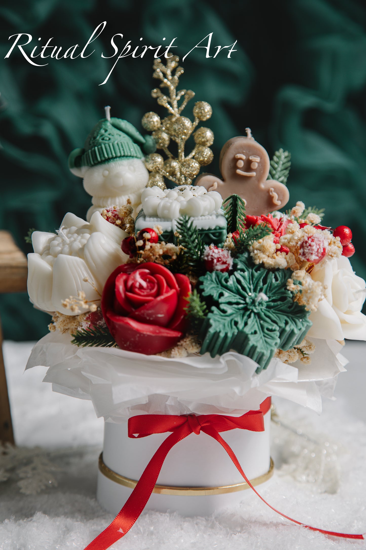 Merry Spirit Christmas Candle Bouquet