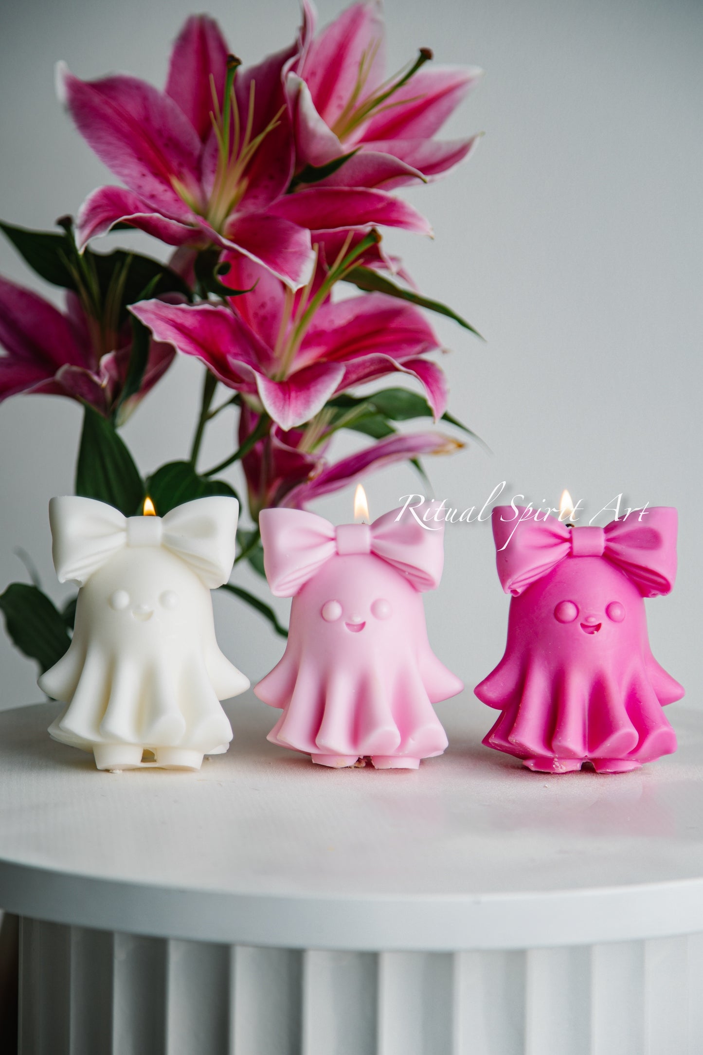 Ghost Bow Soy Candle | Autumn Collection