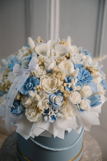 Blue Candle Bouquet – Luxury Soy Wax Floral Gift (20, 35 & 50 Candles)