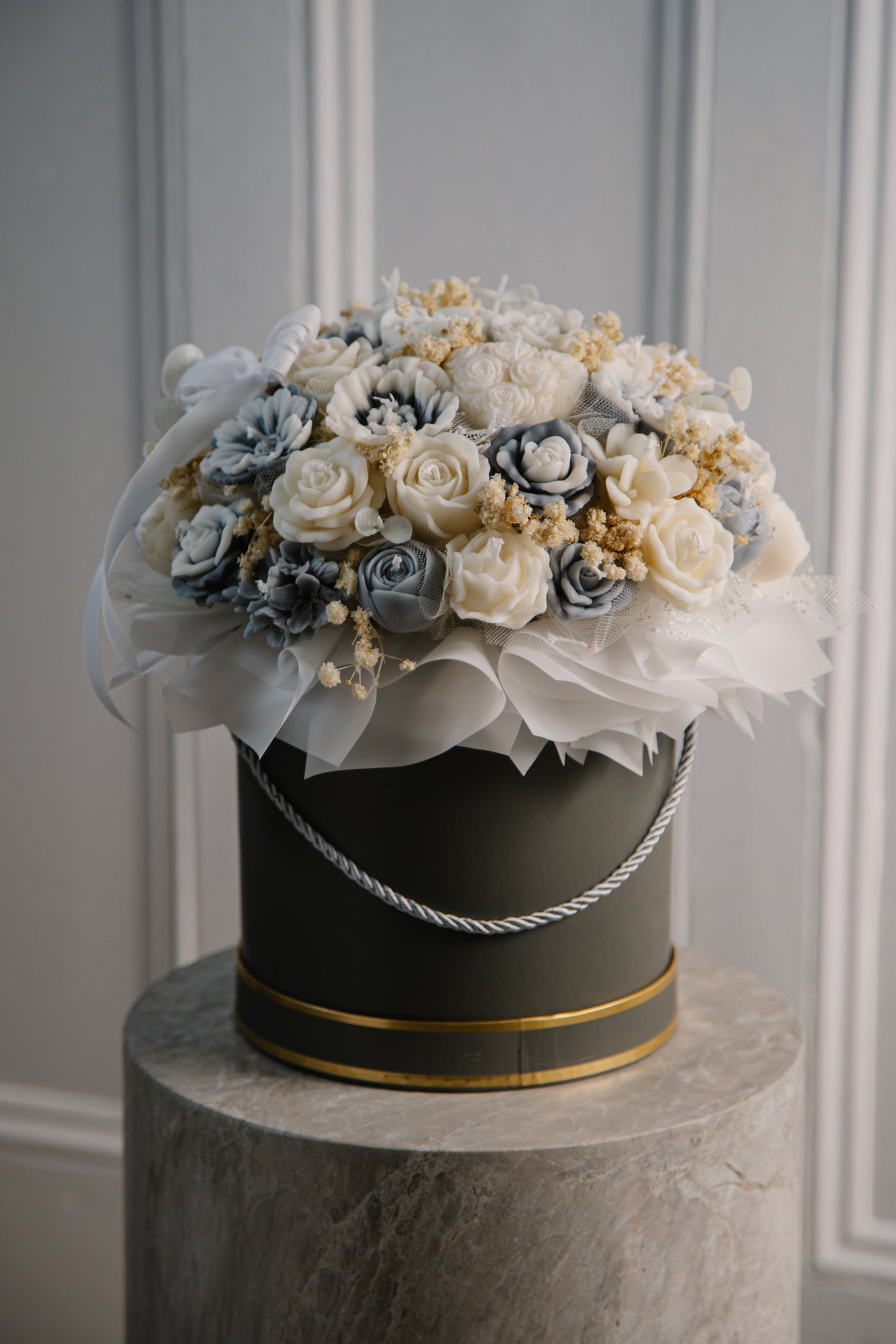 Grey Muse Candle Bouquet