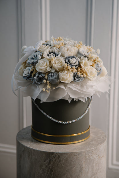 Grey Muse Candle Bouquet