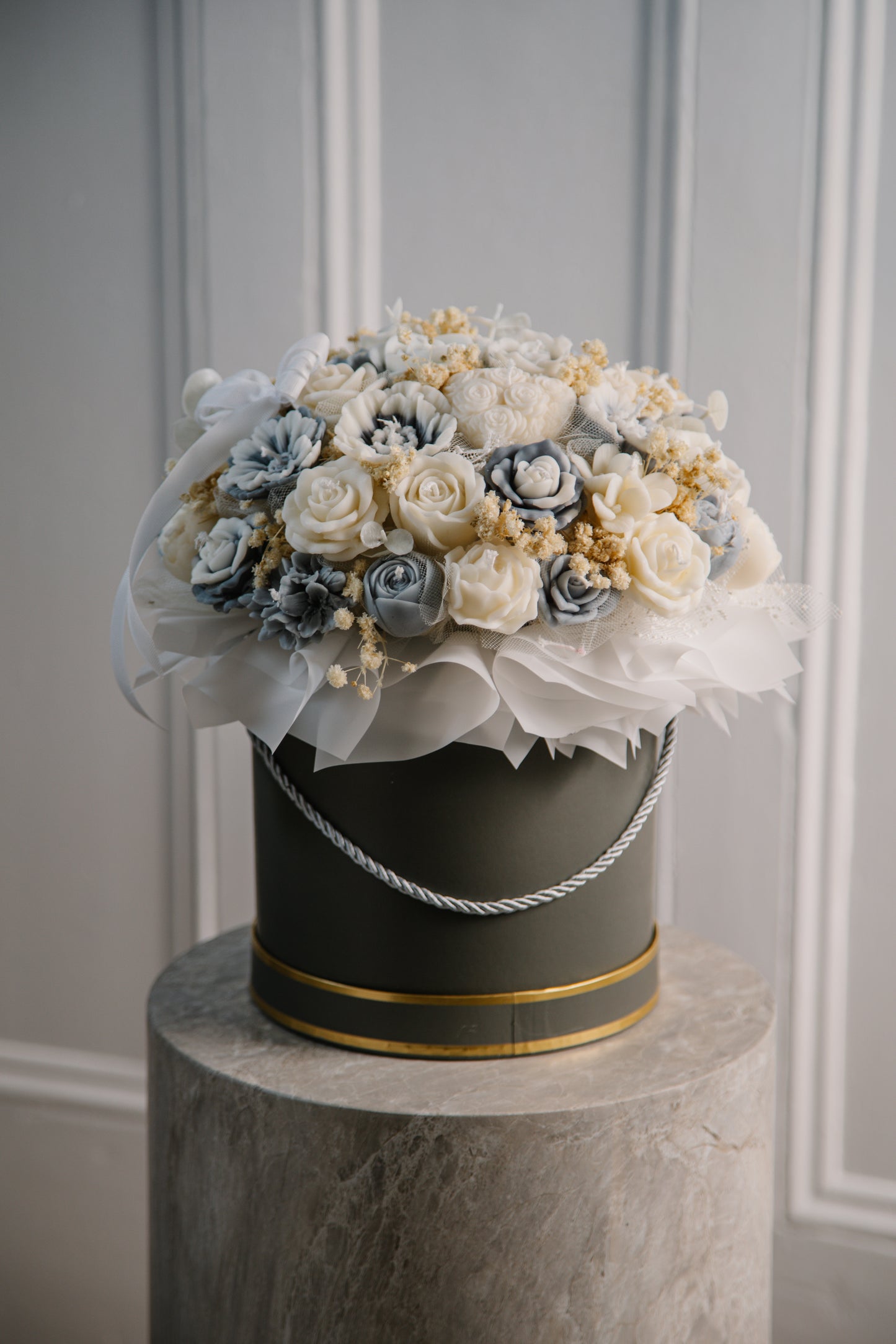 Grey Muse Candle Bouquet