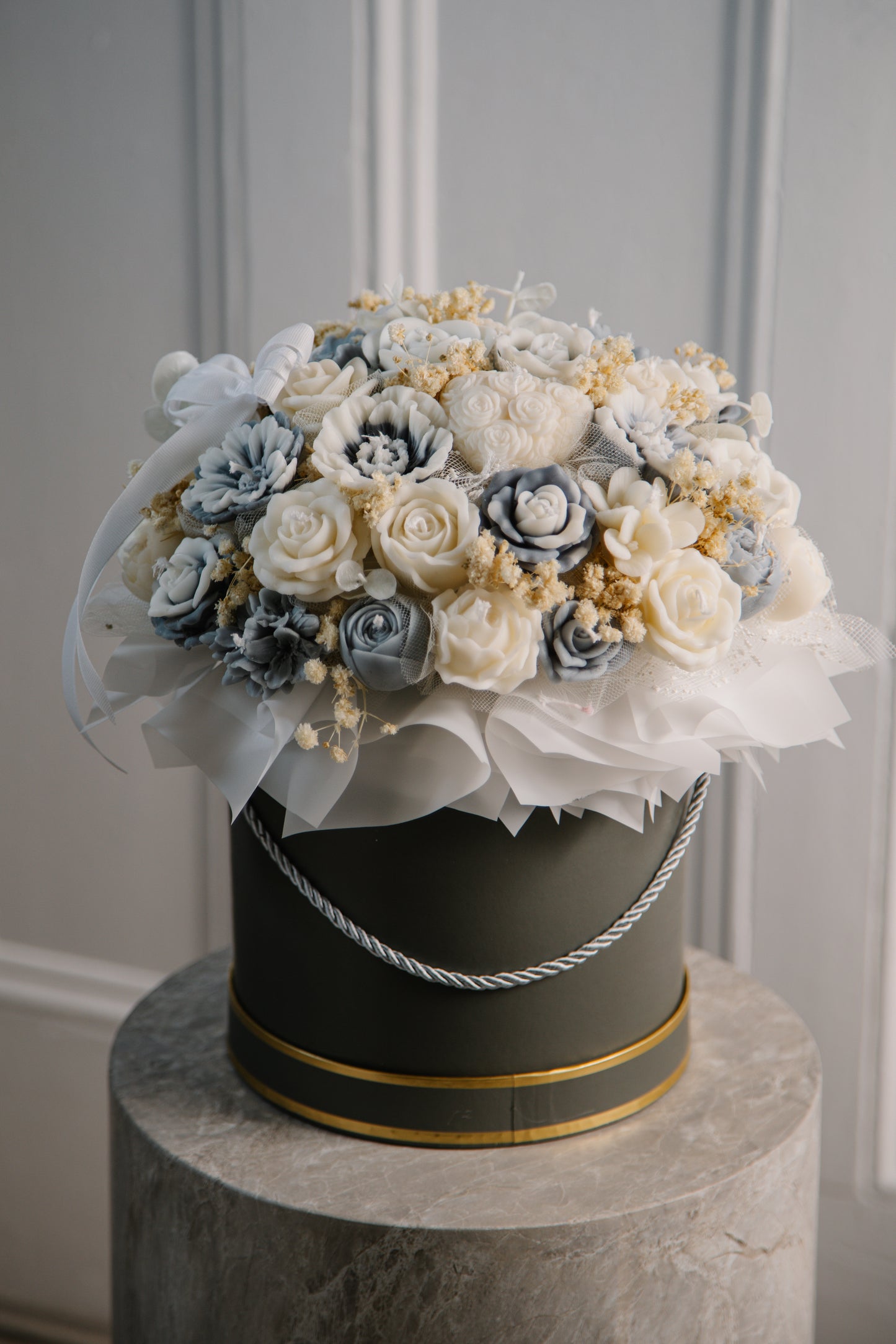 Grey Muse Candle Bouquet