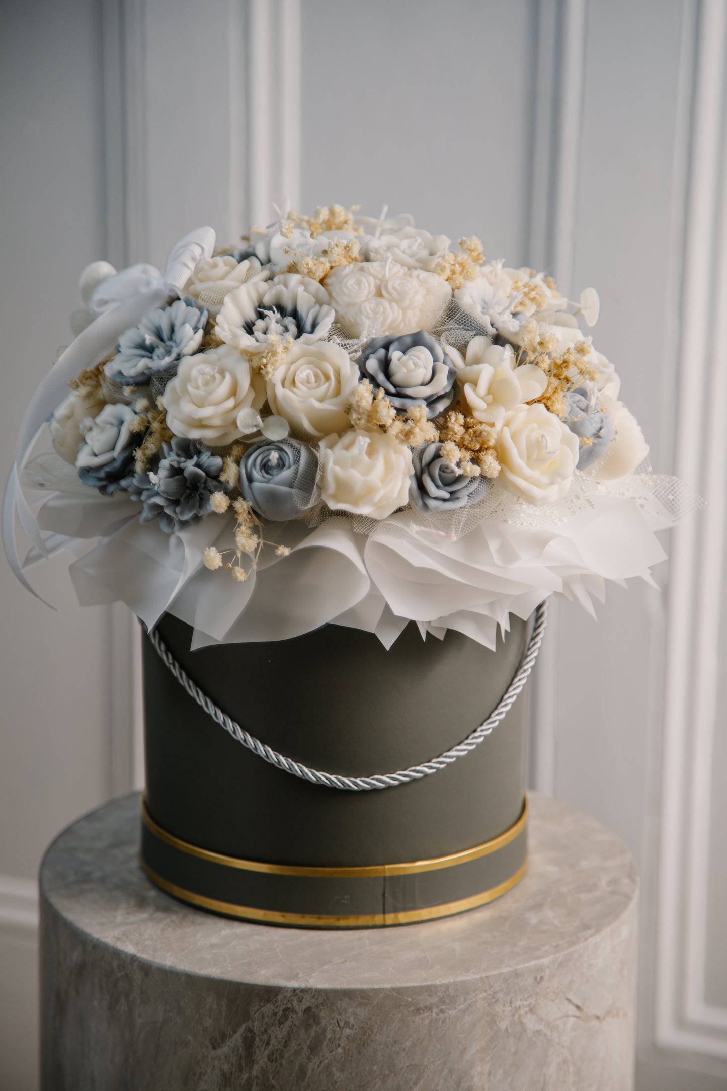 Grey Muse Candle Bouquet