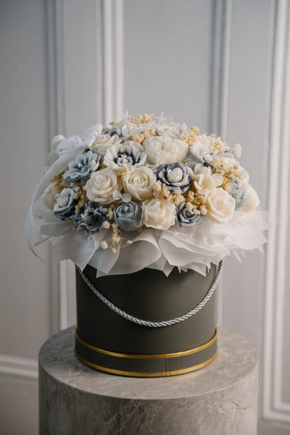 Grey Muse Candle Bouquet