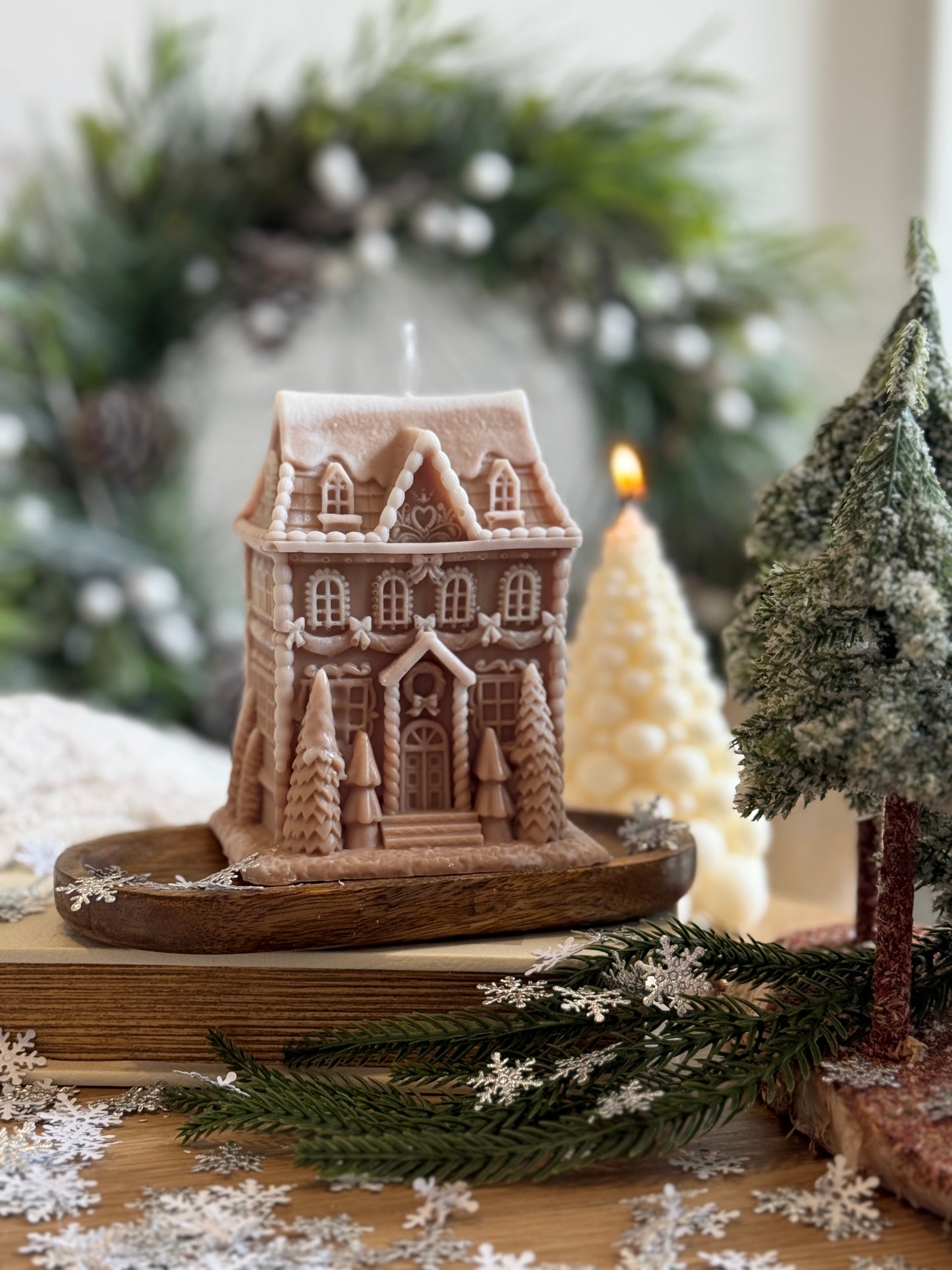 Gingerbread House Statement Candle