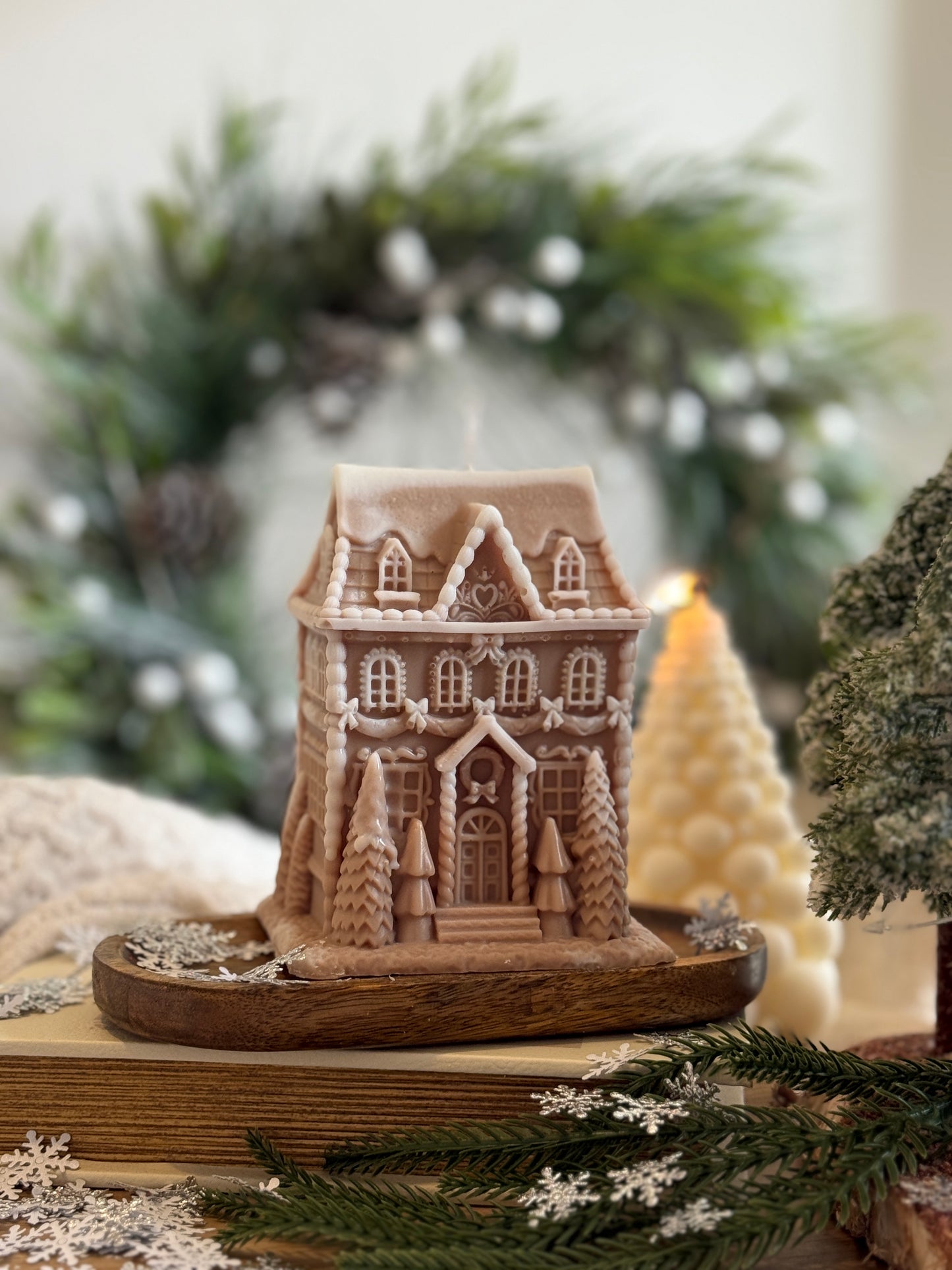 Gingerbread House Statement Candle
