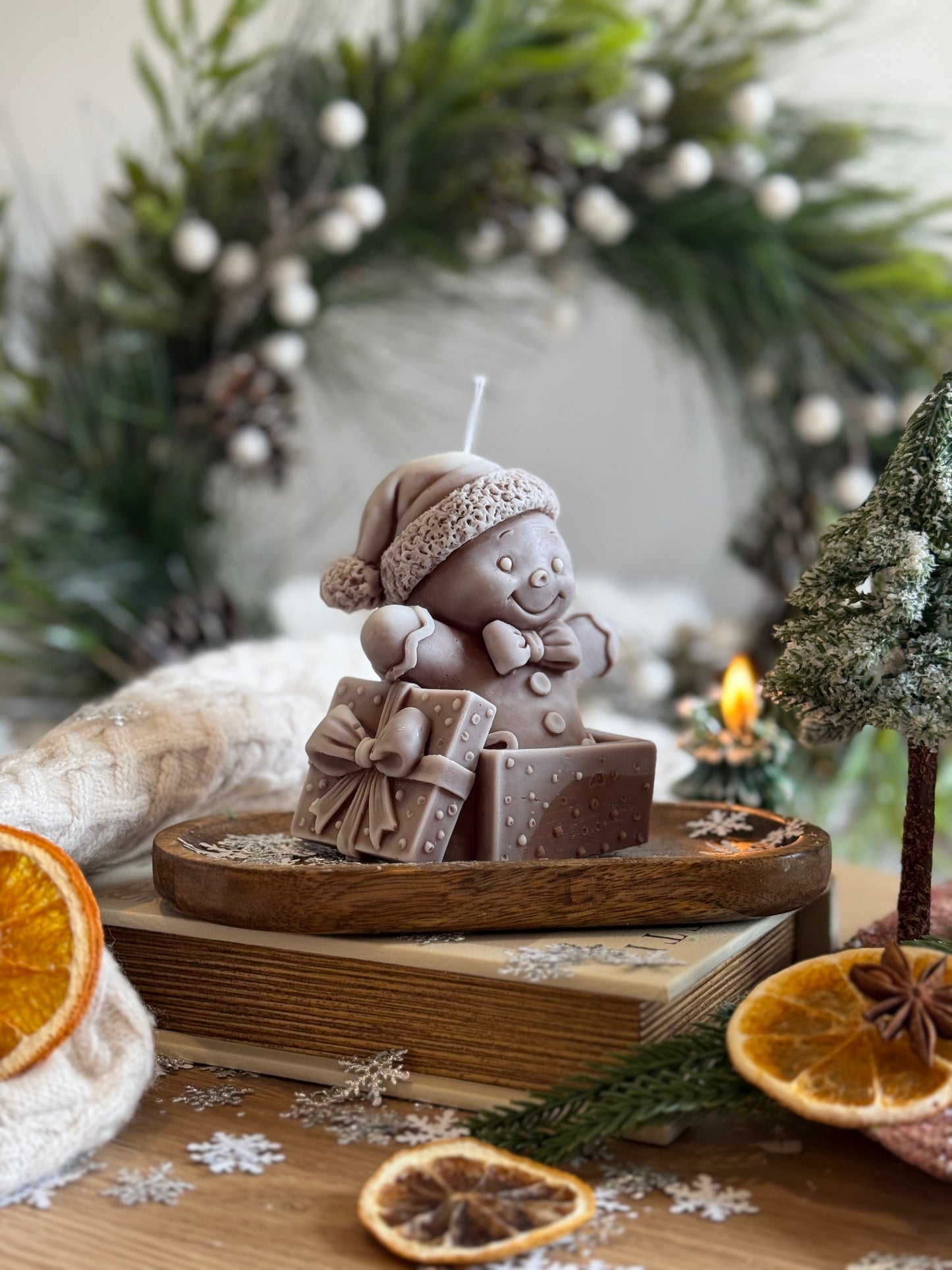 Holiday Gingerbread Decorative Candle