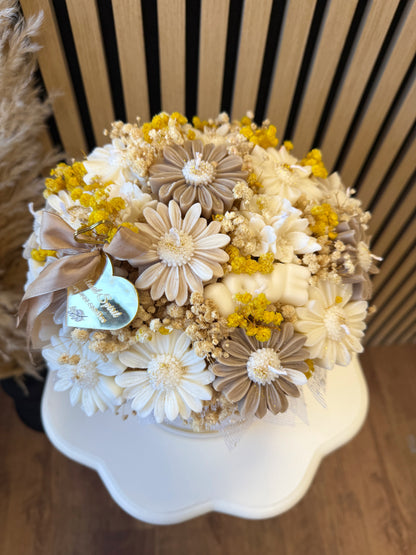Daisy Candle Bouquet