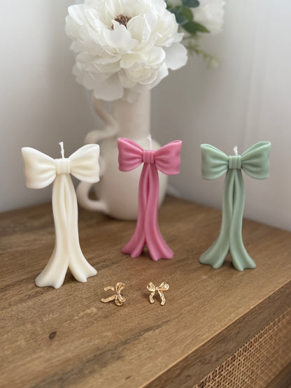 Bow Pillar Candle
