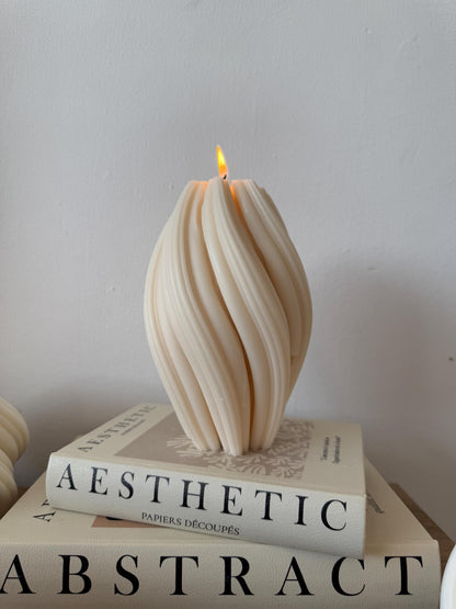 Large Swirl Candle