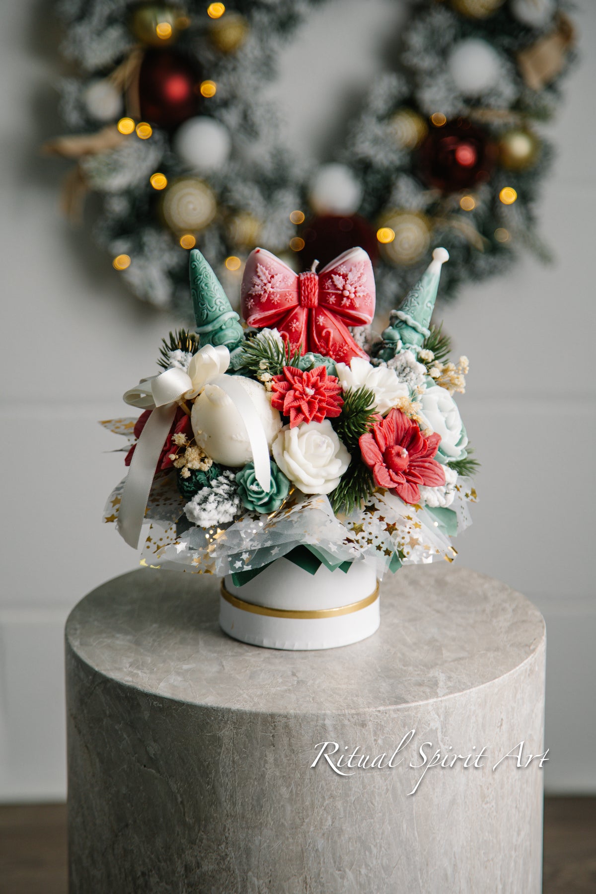 Christmas Wishes - Grinchmas Candle Bouquet