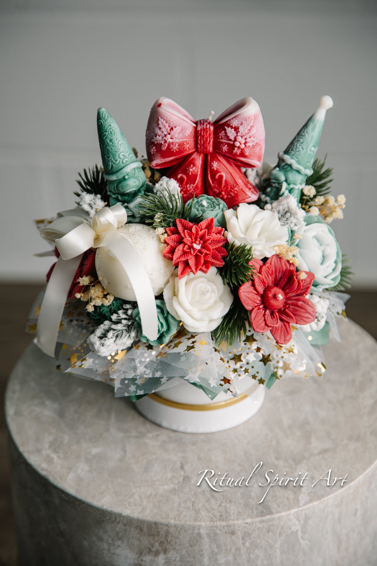 Christmas Wishes - Grinchmas Candle Bouquet